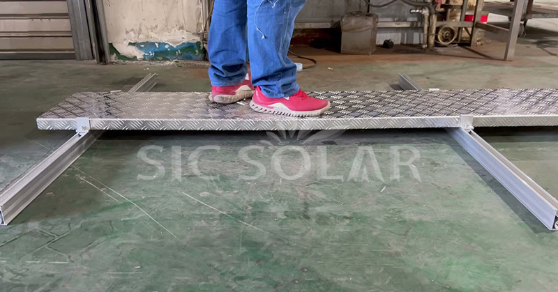 aluminum grating walkway