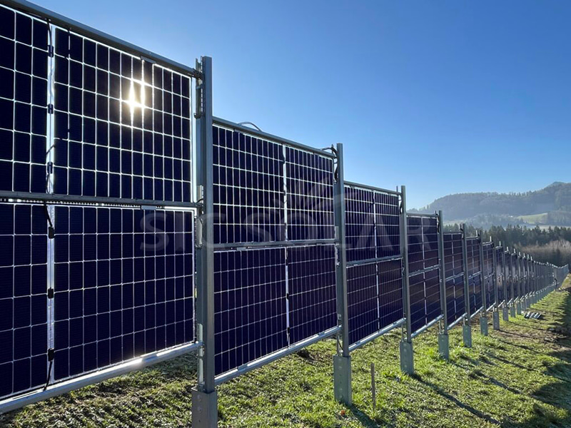 Sistema de montagem em solo para cerca solar vertical de 60 kW na Austrália