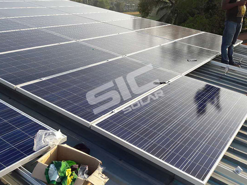 Projeto de telhado de zinco de 1 MW no Sri Lanka