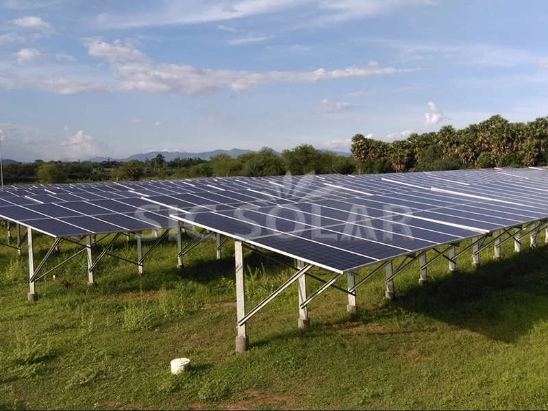 Sistemas de montagem solar em solo de 1 MW no Brasil