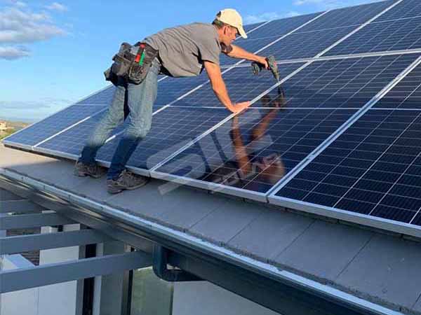 Projeto de telhado de asfalto de 30 kW | Sic-solar.com