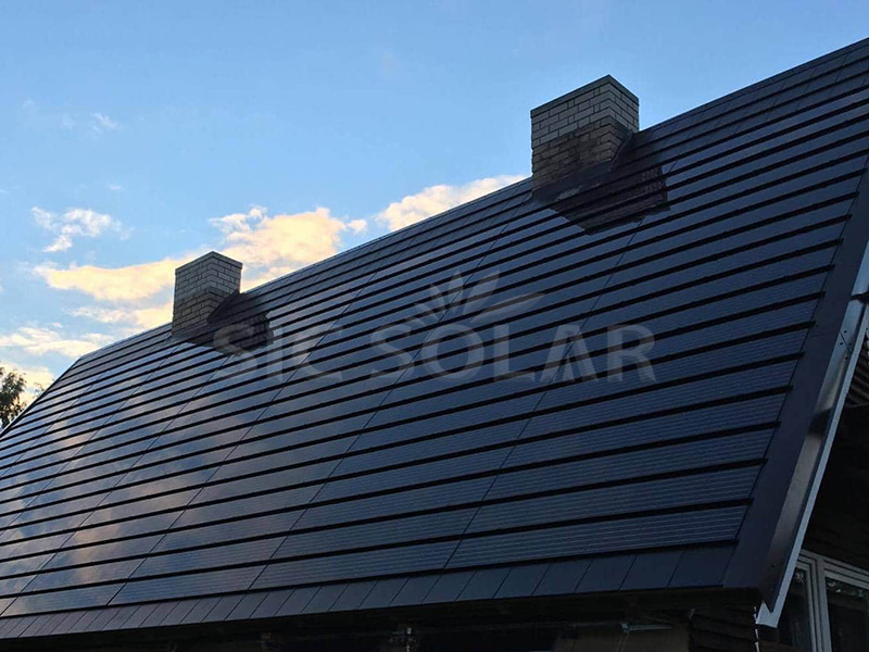 Sistema de montagem de telhas fotovoltaicas integradas ao telhado (BIPV) de 60 kW na Alemanha