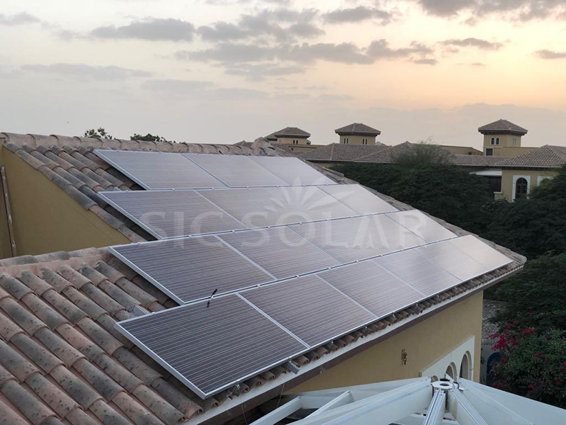 Suportes solares de 10 kW para telhados de telha cerâmica na Holanda