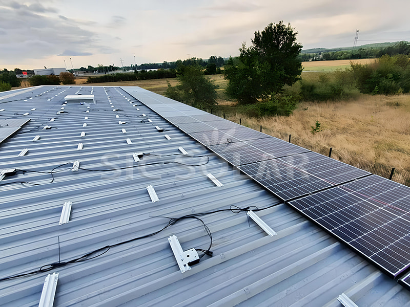 Suporte de telhado solar K2 Mini Rail de 36 kW na França