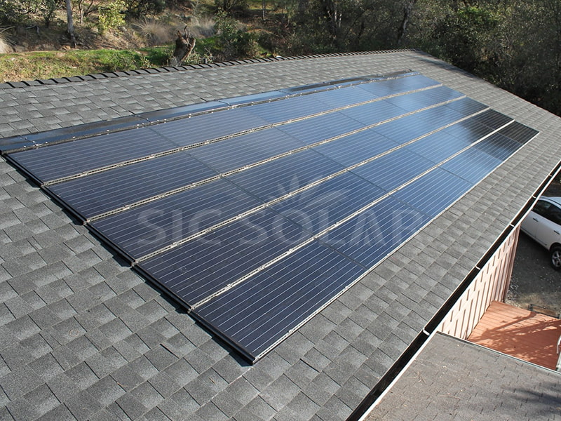 Sistema solar de 30 kW com telhado de telha asfáltica na África do Sul