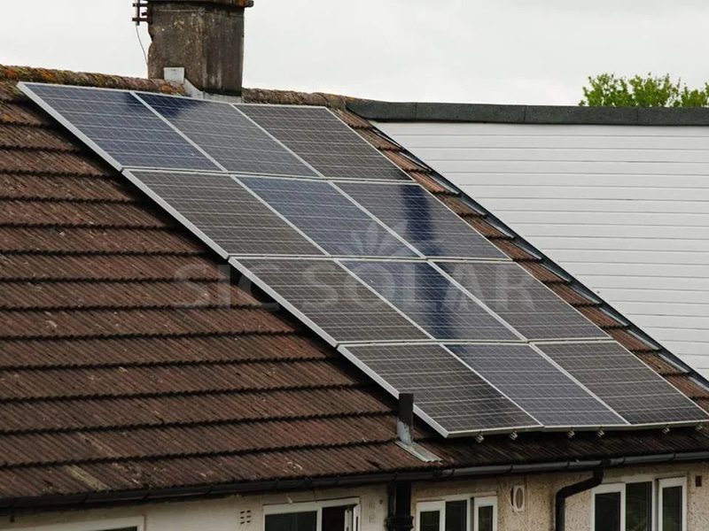 Suporte solar de 10 kW para telhado inclinado na Irlanda